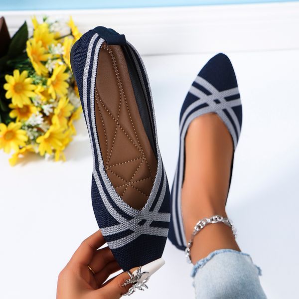 

Women's flat shoes 2024 spring and autumn new European and American foreign trade large size pointed flat flying beans shoes, Dark navy