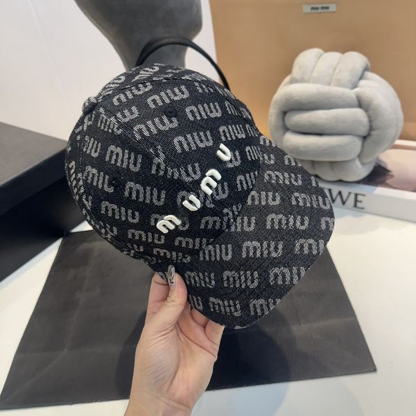 

Designer Baseball Caps Bucket Hats Fashions Letters Hats for Man Woman Popular Ball Cap Design 2 Color Top Quality, C1