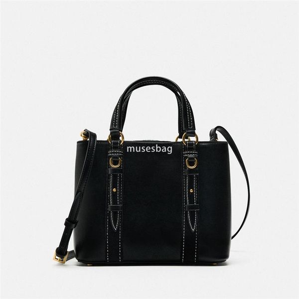 

High quality new niche fashion shoulder bag design sense mini handbag crossbody small square bag versatile commuting bucket bag, Black