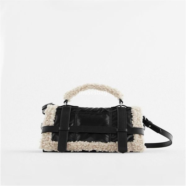 

New high-end plush wool bag lamb plush grab shoulder bag velvet stitching niche design versatile cross body small square bag, Black