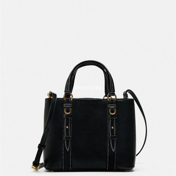 

High quality new niche fashion shoulder bag design sense mini handbag crossbody small square bag versatile commuting bucket bag, Green