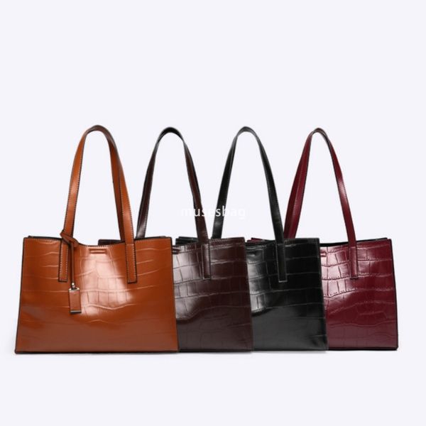 

Designer PU Advanced Fashion Versatile Shoulder Bag Elegance European and American Retro Practical Tote Bag Three piece Set Mother and Child Bag, Black