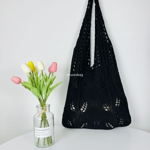 

New leaf shaped handbag from Japan and South Korea large capacity tote bag solid color crossbody bag knitted bag hollowed out bag single shoulder bag woven bag, Coffee