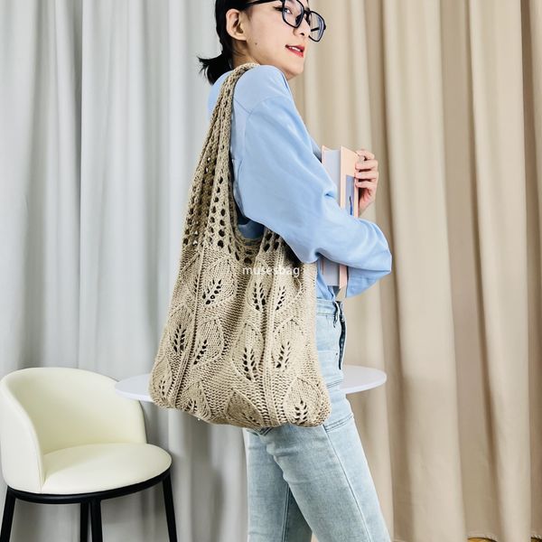 

New leaf shaped handbag from Japan and South Korea large capacity tote bag solid color crossbody bag knitted bag hollowed out bag single shoulder bag woven bag, Coffee