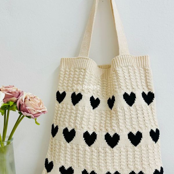 

New Instagram minimalist and stylish bag knitted bag love bag woolen woven bag commuting high-capacity tote bag women bag, Red