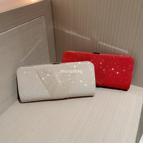 

High quality women designer from Europe and America, holding stylish and shiny banquet socialites high-end banquet bags classic chain crossbody bags, Red