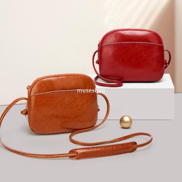 

High quality women mini square bag fashionable and classic oil wax leather retro shell bag versatile and practical one shoulder crossbody bag for women, Black