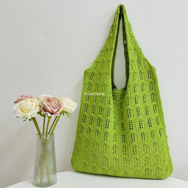 

New high-quality and high-capacity tote bag travel beach bag knitted bag hollowed out bag bohemian style woven bag shopping bag, Black
