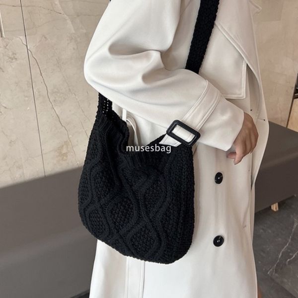 

New Knitted Knitted Bag Knitted Bag Essential for Commuting Large Capacity Tote Bag Bohemian Style Crossbody Bag Diamond Pattern Bag, Deep brown