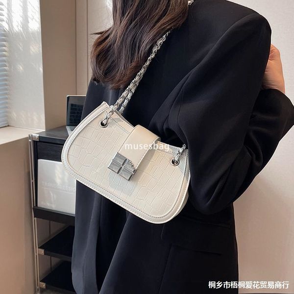 

High quality handbag for women summer new niche design chain crossbody bag for women commuting single shoulder underarm bag, Black