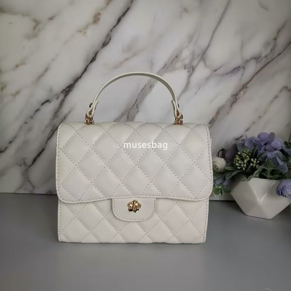 

New Fashionable Small Fragrant Style Mini Bag High grade Handheld Small Square Bag Female Small Crowd Lingge Chain Versatile Crossbody, White