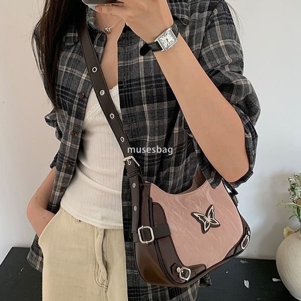 

High quality new American style retro butterfly contrasting rivet motorcycle underarm bag original high-end feeling single shoulder bag crossbody bag, Pink
