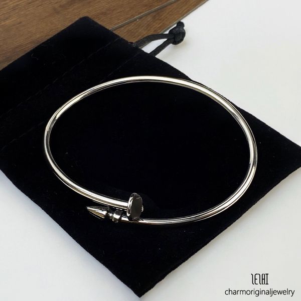 

luxury chrome hesrets bracelet vintage jewelry designer bracelet heartss jewelry classic bracelet men women chrome bracelet retro silver cross bracelet punk