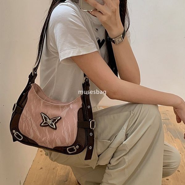 

High quality new American style retro butterfly contrasting rivet motorcycle underarm bag original high-end feeling single shoulder bag crossbody bag, Pink