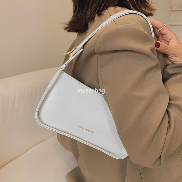 

Fashionable and Versatile Instagram Style European and American Small Bag Underarm Bag Single Shoulder Bag Retro Simple Mini Fashion Handbag, White