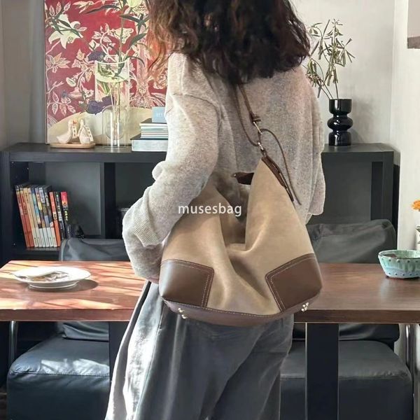 

New Autumn/Winter Women Bag Frosted Deer Skin Fleece Crossbody Bag with Large Capacity Contrast Color Single Shoulder Underarm Bag Tote Big Bag, Brown