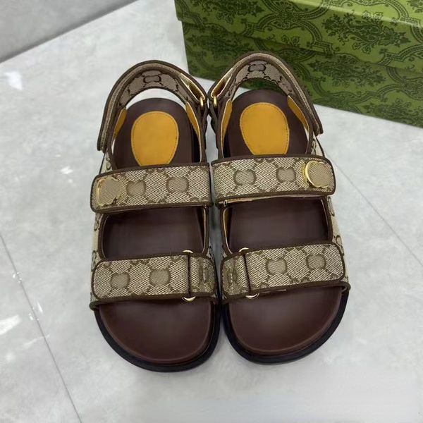 Designer Sandals Embroidered Hook and Loop Beach Shoes Summer Round Toe Thick Sole Metal Label Roman Sandals