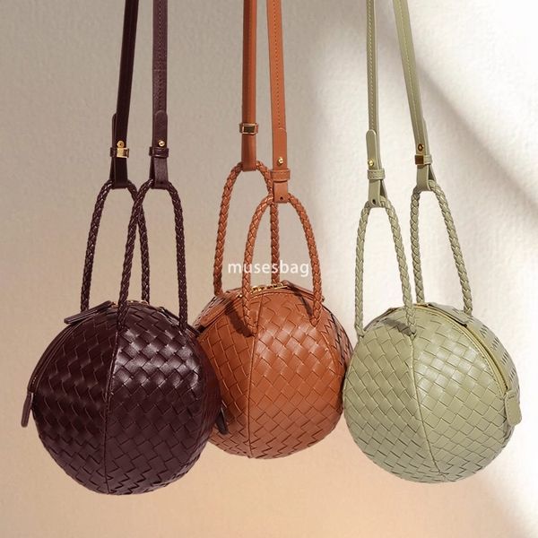 

Fashionable Design Spring/Summer New Handwoven Handheld Embroidered Ball Bag with Simple and Versatile Texture Single Shoulder Crossbody Bag for Women, White