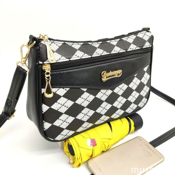 

High quality women designer stylish and stylish with a thousand bird grid and contrasting colors Mom diagonal cross bag one shoulder retro small square bag, White diamond grid
