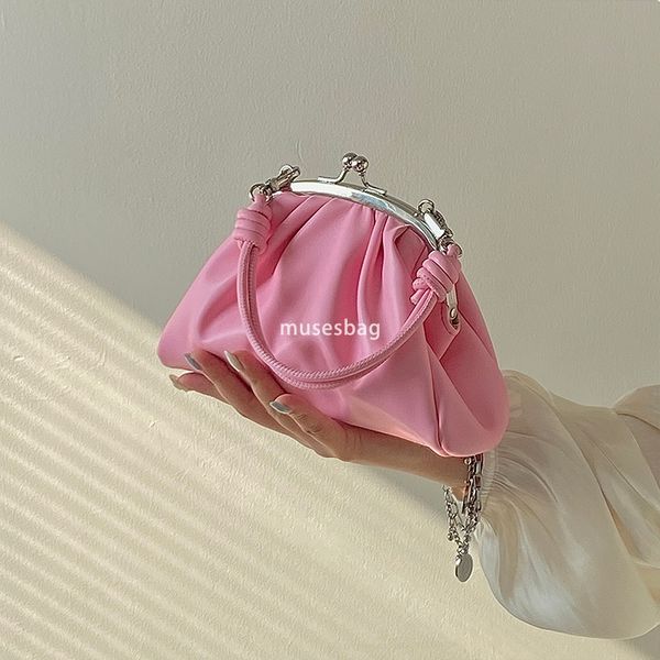 

High end grand banquet bag cute girl pleated clip bag niche high-end chain bag new summer handheld crossbody bag dumpling bag, Pink