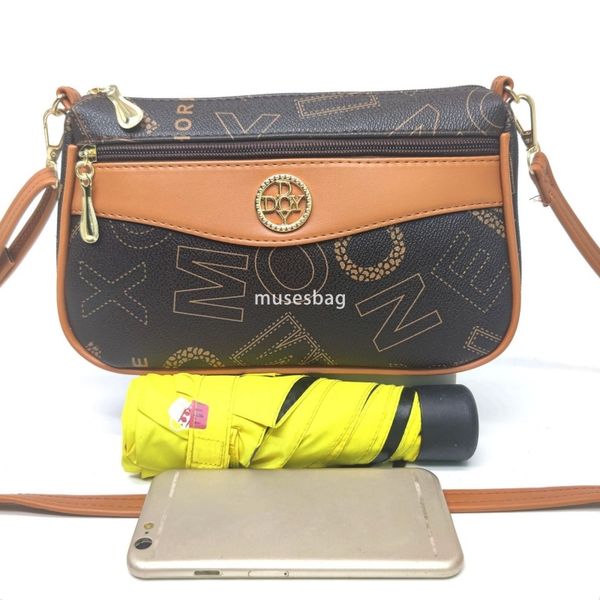 

Designer WomenHigh Quality Elegant Fashionable Versatile Trendy Casual Mom Skew Straddle Bag Soft Leather Multi layer Practical Phone Zero Wallet, Big g letters
