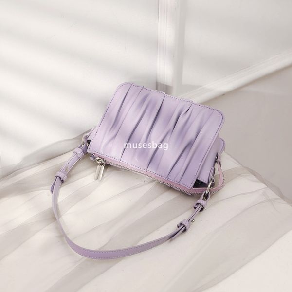 

Fashionable Women High end Trendy Bag Folded Cloud Bag Korean Edition Fashion Versatile Multi functional Practical One Shoulder Crossbody Bag, Black
