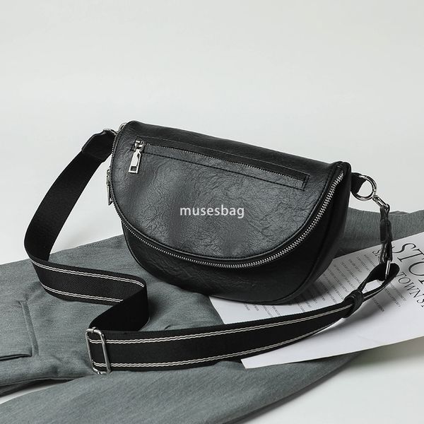 

Advanced Women's Temperament Fashion Trend Bag New Classic Versatile Lightweight Large Capacity Crossbody Waist Bag Multi functional Shoulder Bag, Black