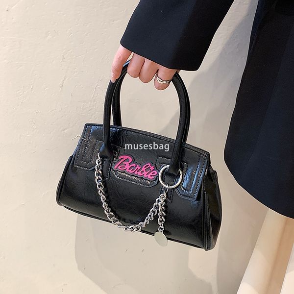 

Women new fashionable and textured handbag niche crossbody bag black chain one shoulder portable motorcycle spicy girl bag for women