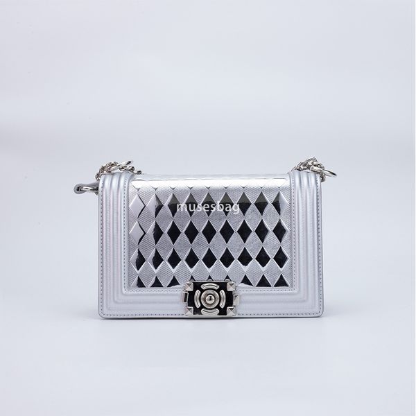 

High end fashionable new chain silver niche design crossbody bag essential for commuting shoulder bag plaid handbag lock buckle designer bag