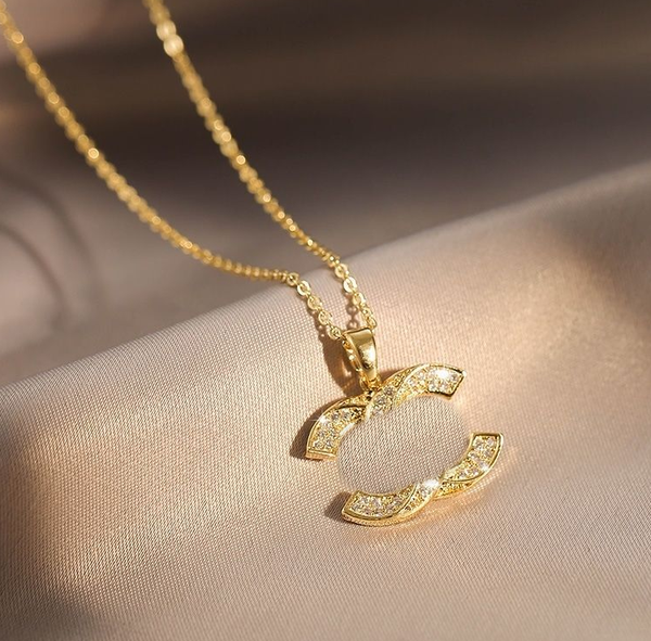 

Women Luxury Designer Brand Double Letter Pendant Necklaces Chain 18K Gold Plated Crysatl Rhinestone Sweater Newklace for Wedding Jewerlry Accessories