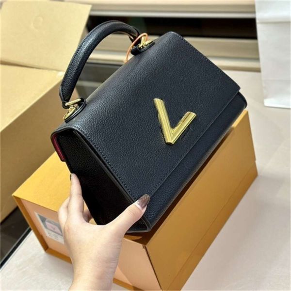 

designer bag Top Luxury Women Designer Lady Bag Classic Grace Plain Colors Soft Real Leather Twist Louies Handbag Crossbody Fashion Brand Handle Purse Wa, 1 25x16cm