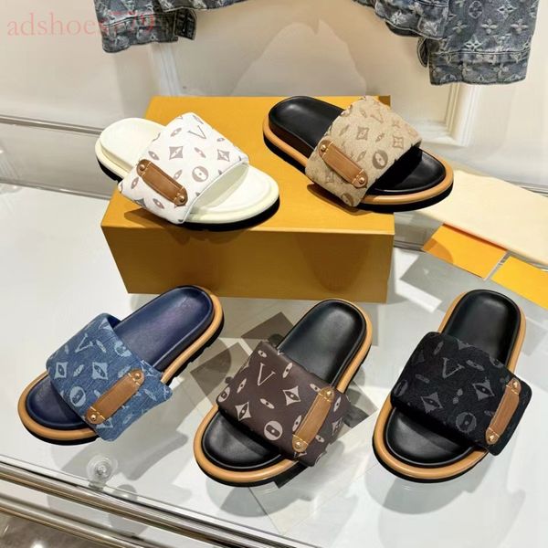Designer shoes swimming pool pillow sandals couple slippers men's and women's summer new flat shoes luxury fashionable wearing beach slippers 35-45 with box