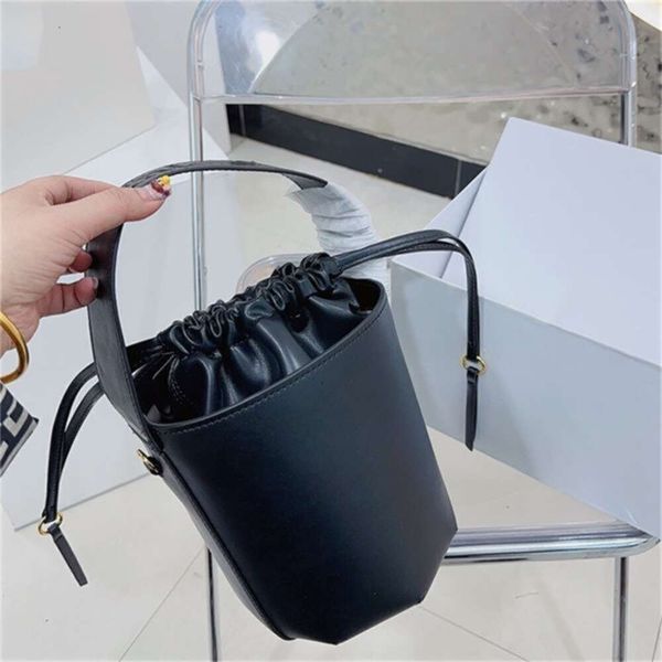 

designer bag Luxury Designer Shoulder Bag Handle Bucket Crossbody Fashion Purses Letter Bags Leather Weekend Bag Genuine Leather Travel Purse Wallet Sh, 517x20cm