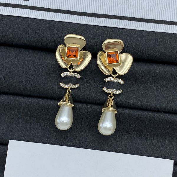 

Designer Pearl Earrings Stud 18K Gold Plated Charm Earrings Fashion Womens Brand Letter Crystal Rhinestone Wedding Jewelry Gift with Box