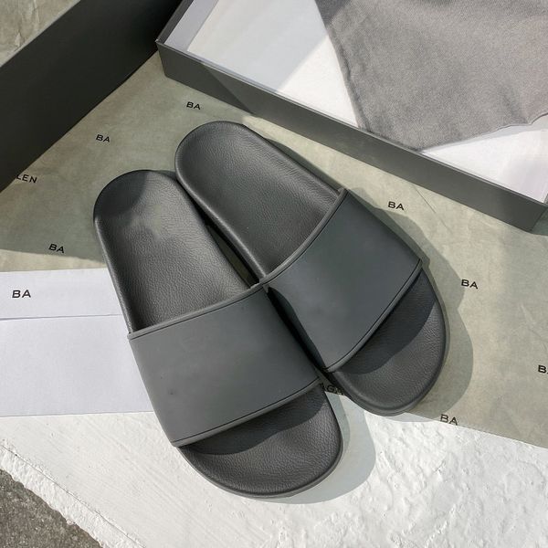 

Designer Slippers Classic Casual Summer Everyday Versatile Anti Flat Bottom Slippers Sandals, #1