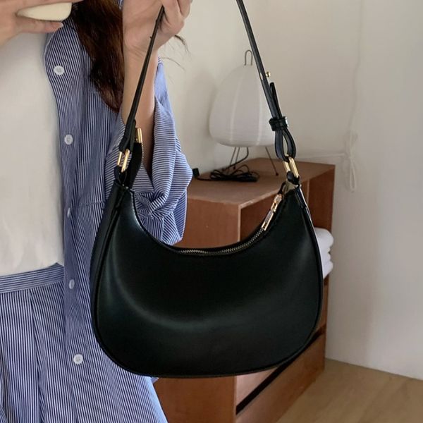 

Urban minimalist and niche design spring and summer new underarm bag half moon bag simple and versatile single shoulder bag texture stick bag women crossbody bag, Black