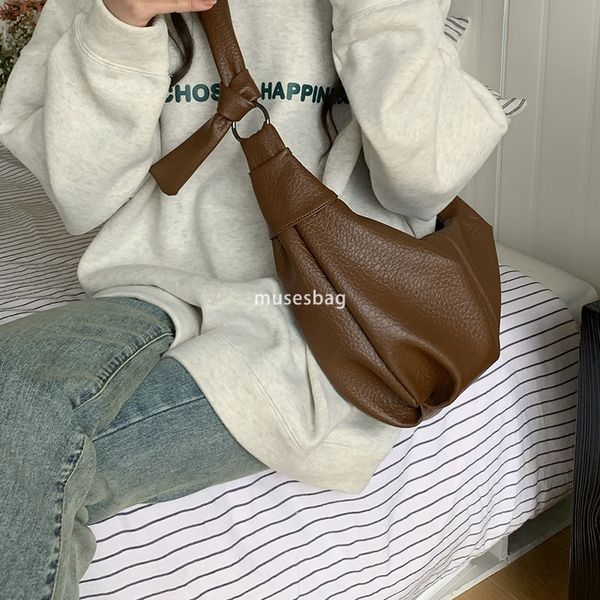 

Korean style Instagram large capacity retro soft leather pleated dumpling bag lazy style casual and versatile commuting single shoulder crossbody bag, White