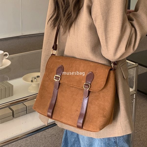 

Women bag with Korean niche design frosted retro single shoulder diagonal cross messenger bag autumn and winter large capacity underarm bag, Brown