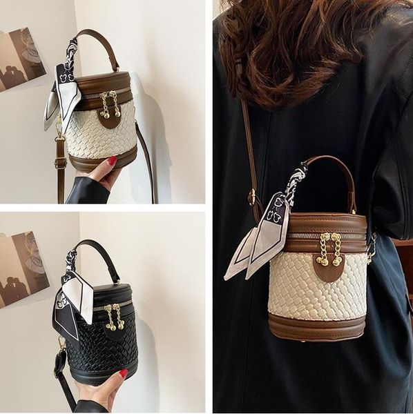 

Factory wholesale women's handbags 3 colors niche popular contrast leather bucket bag sweet lady bow ribbon mobile phone bag beautifully woven handbag 8035#, Brown
