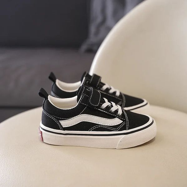 

Breathable Kids' Canvas Sports Shoes: Comfortable Running Shoes for Boys and Girls, Black