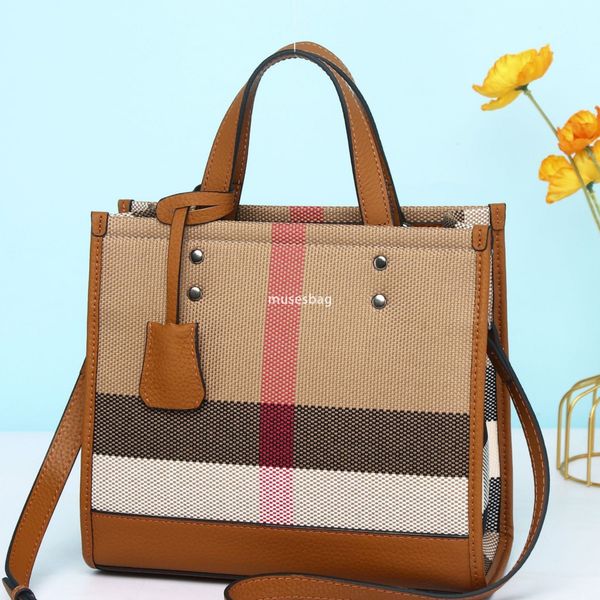 

European and American fashion casual leather small square bag trendy new high-end plaid women bag cowhide hand-held crossbody bag for women, White