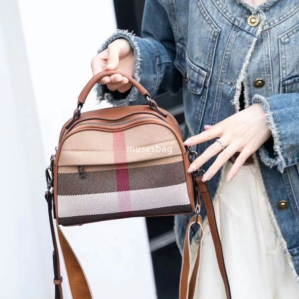 

European and American retro brand light luxury small square bag women new fashionable and versatile single shoulder bag high-end feeling crossbody handbag, Green