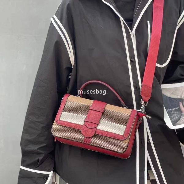 

A niche design with high-end western-style leather plaid crossbody small bag for women's trendy new fashionable cowhide and internet famous small square bag, Green