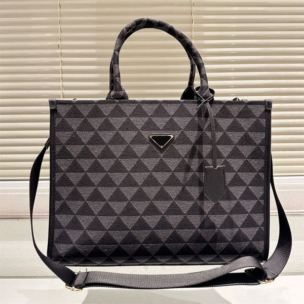 

Designer Tote Bag Handbag For Womens Men Fabric Totebag Embroidered Plaid Stereoscc Black Grey Totes Bags Purse Fashion Valise