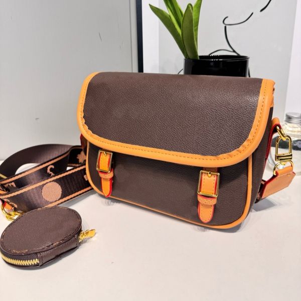 

Designer Brand Bag 2024 New Fashion, casual, vintage, high-end men's messenger bag, crossbody Boston Women's bag, Brown
