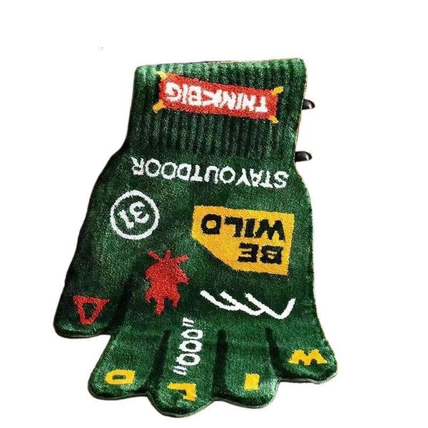 

Designer rug gloves carpet Absorbent retro outdoor style Creative thickened sofa bedroom living room bed blanket