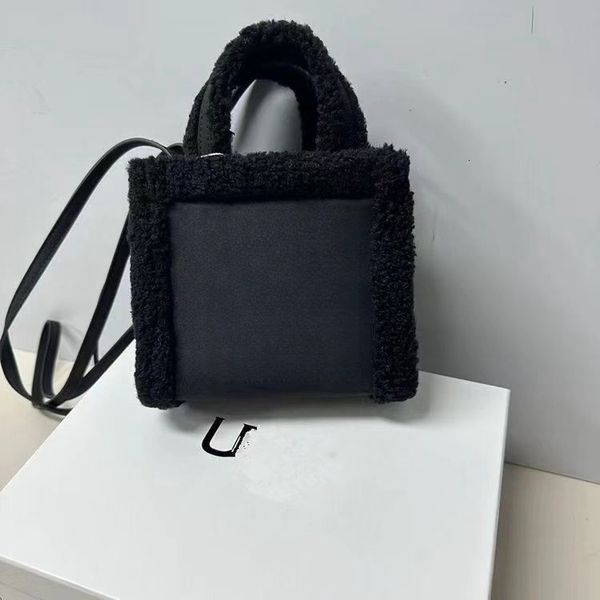 

New Lamb Fur Musk Deer Large Capacity Small Square Fashion Plush Diagonal Span Tote Bag Women Handbags Designers Shoulder Bags, Brown