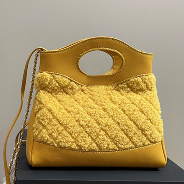 

Woolen chain bag fashion handbag practical skew straddle bag designer bag women's shoulder bag diamond check bag holiday gift bag shopping bag soft feel retro style, Cream
