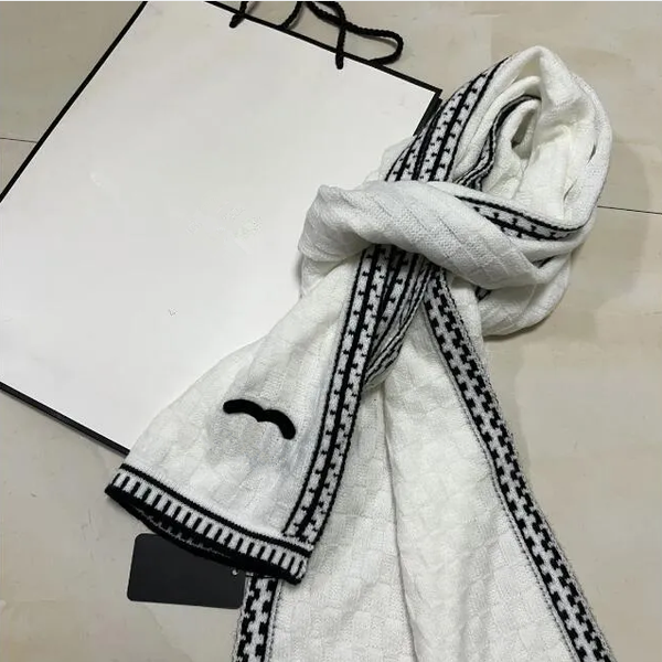 

Stylish Women Cashmere Designer Scarf Full Letter Printed Scarves Soft Touch Warm Wraps Autumn Winter Long Shawls brown white A6459
