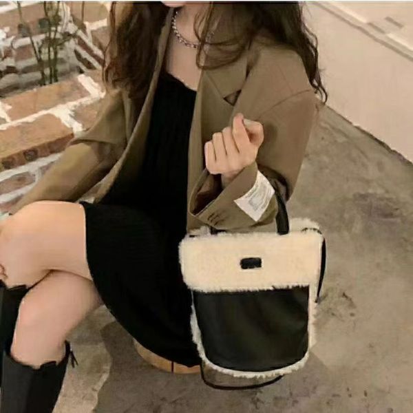 

Women's bag winter new plush bucket bag lamb wool basket bag one shoulder crossbody handbag fur, Black